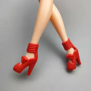 6 Çift/grup Moda Sarı Yüksek Topuk Bebek Ayakkabı Barbie Ayakkabı Sneakers Sandalet Prenses ayakkabı Botları 1/6 Aksesuarları Oyuncaklar