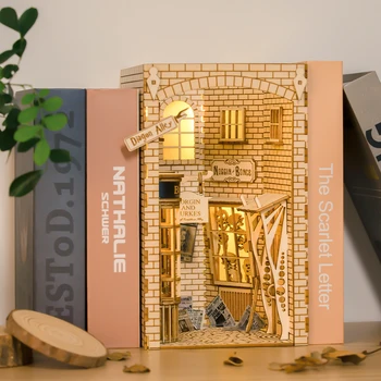 Fsolıs DIY kitap Nook Kiti minyatür ev mobilya ve ışıkları ile Sihirli Sokak Kitaplık Ekleme bina modeli yetişkin hediyeler için